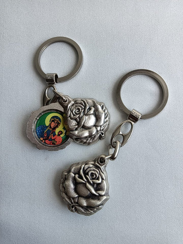 Keychain of the Madonna of Czestochowa and Saint Christopher