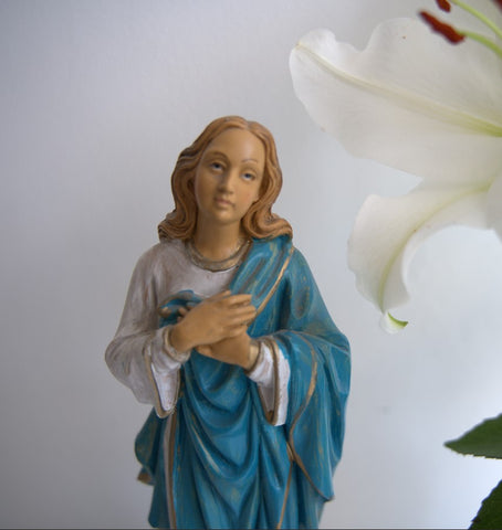 Statue of Our Lady Assumed into Heaven
