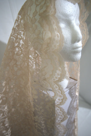 MANTILLA/Church Veil (Medium Length)