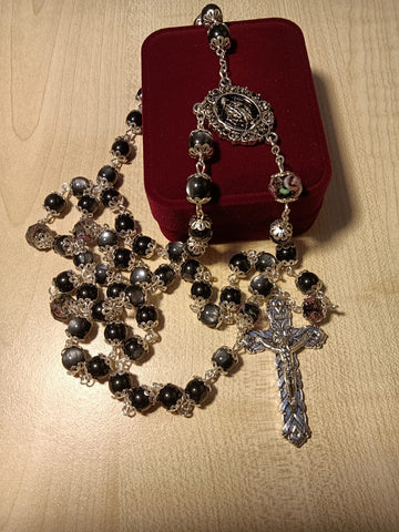 Glass Rosary/Capped/Black/Pearl Finish